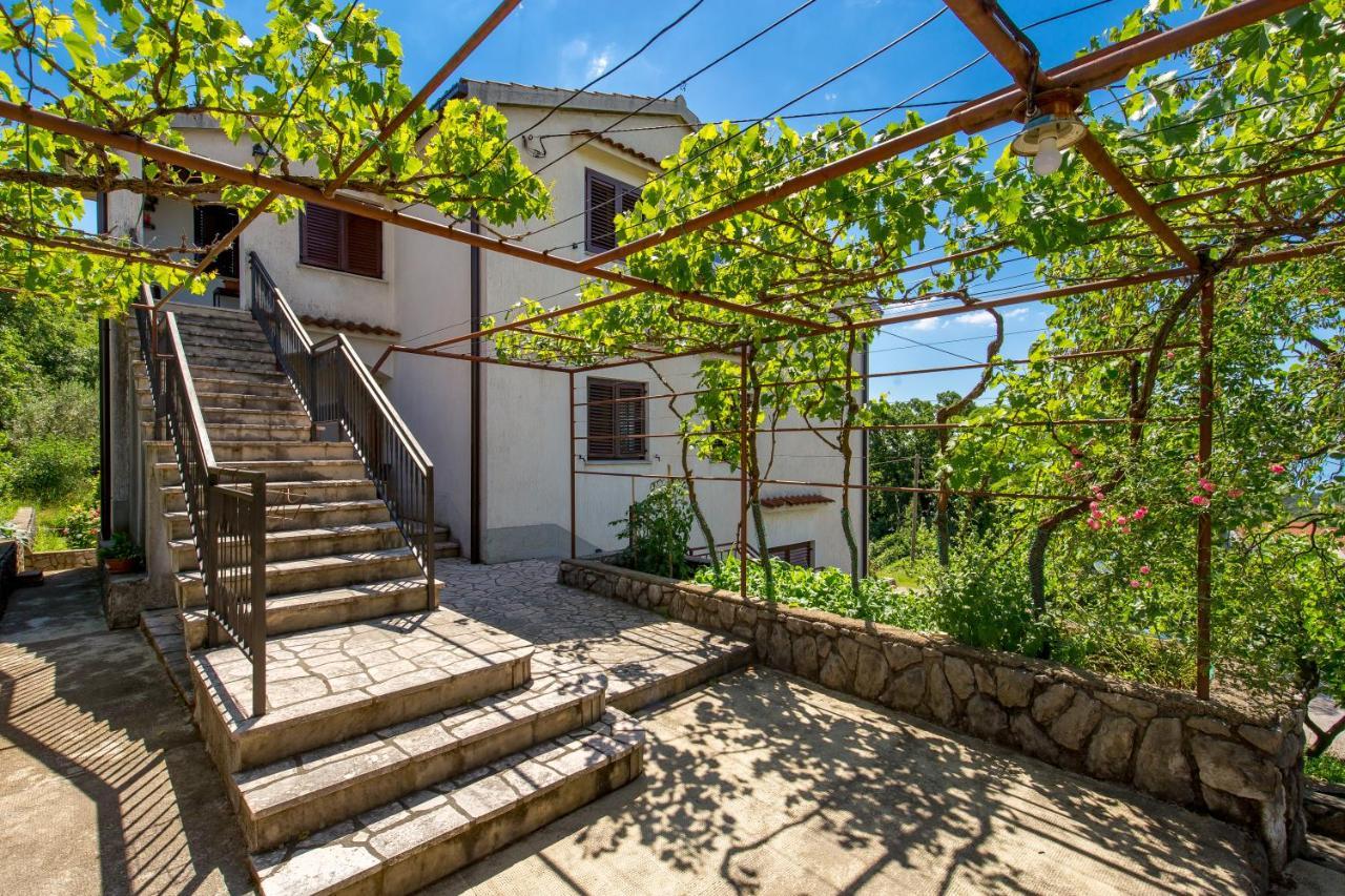 Apartment Magda With A Parking Space And Sea View Риека Экстерьер фото