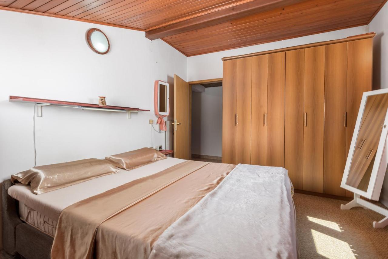 Apartment Magda With A Parking Space And Sea View Риека Экстерьер фото